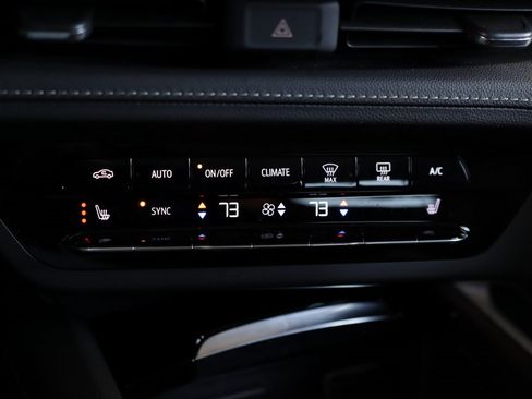 Used 2023 Buick Envision Essence image 15