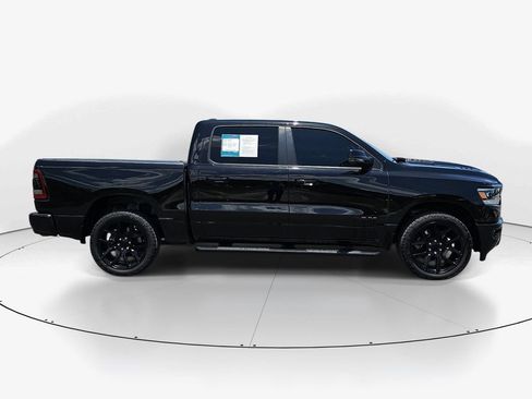 Used 2024 RAM 1500 Laramie AWD/4WD image 5