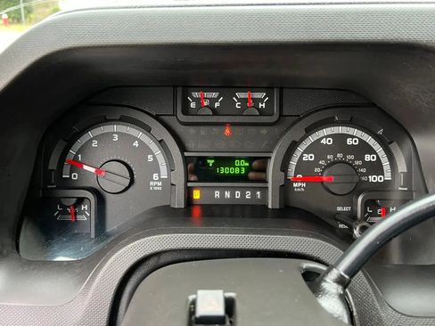 Used 2011 Ford E-150 and Econoline 150 w/ PWR Group RWD image 20