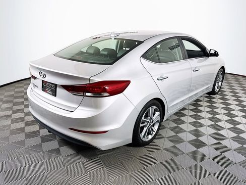 Used 2017 Hyundai Elantra Limited w/ Limited Tech Package 04 FWD image 7