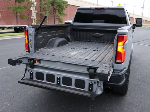 Used 2025 Chevrolet Silverado 2500 ZR2 w/ ZR2 Bison Edition AWD/4WD image 30