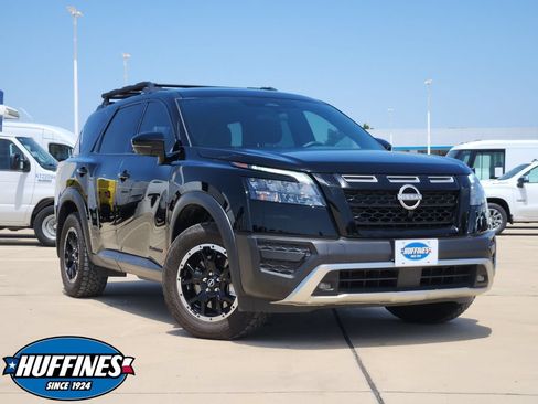 Used 2025 Nissan Pathfinder Rock Creek AWD/4WD image 1