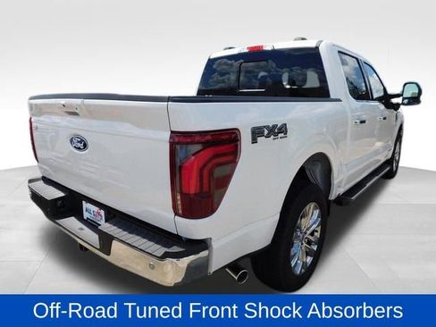 Used 2025 Ford F150 Lariat w/ Equipment Group 501A Mid image 9