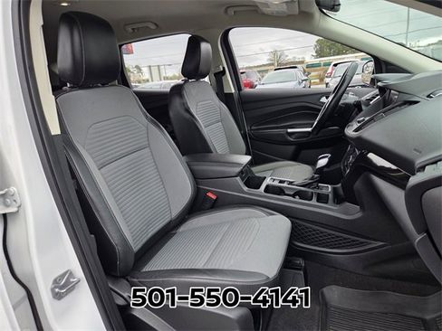 Used 2019 Ford Escape SE image 18