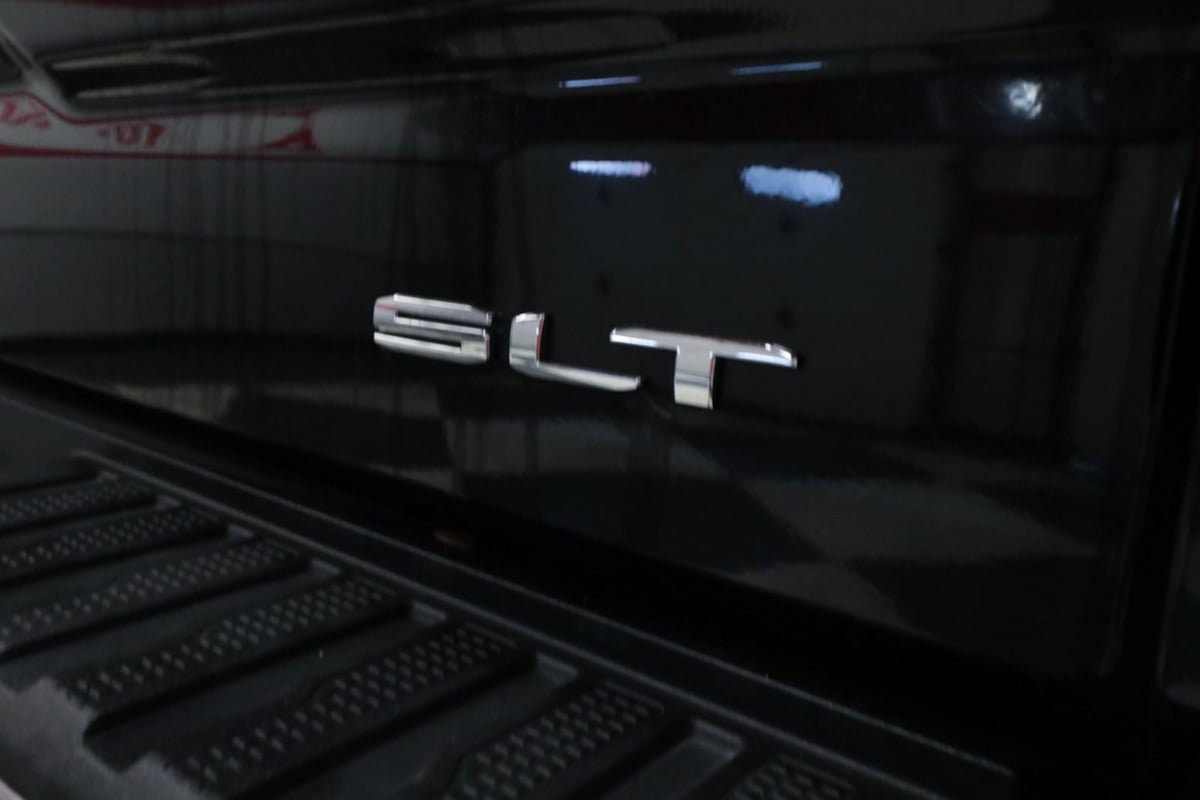 Used 2023 GMC Sierra 1500 SLT AWD/4WD image 41