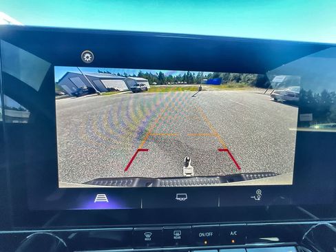 Used 2024 Chevrolet Colorado Trail Boss w/ Advanced Trailering Package image 15