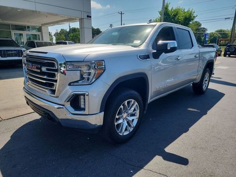 Certified 2020 GMC Sierra 1500 SLT w/ SLT Premium Package AWD/4WD image 4