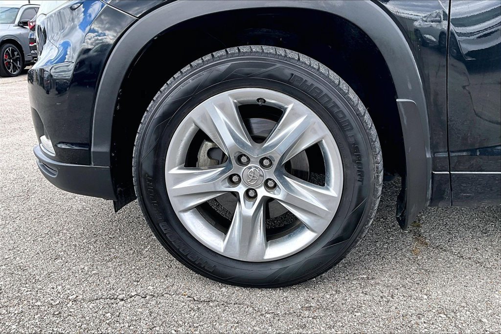 Used 2015 Toyota Highlander Limited Platinum AWD/4WD image 11