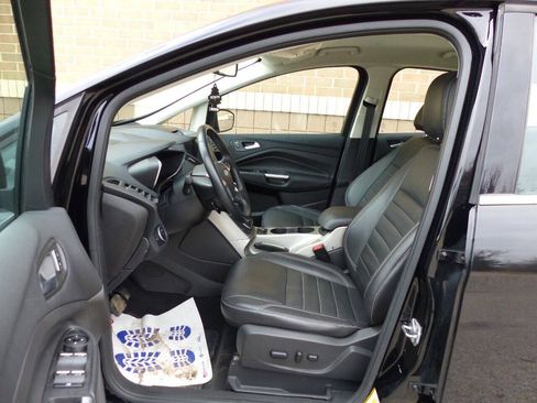 Used 2016 Ford C-MAX Energi SEL FWD image 19