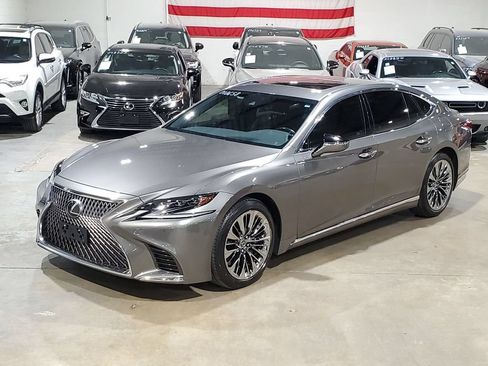 Used 2020 Lexus LS 500 w/ Accessory Package (Z2) RWD image 41