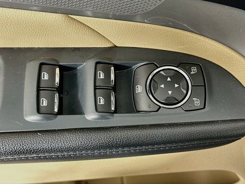 Used 2016 Ford Explorer XLT w/ Equipment Group 202A FWD image 15