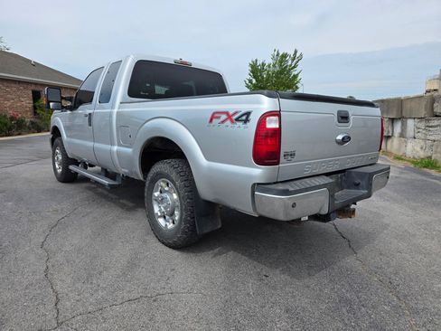 Used 2014 Ford F250 XLT w/ XLT Premium Package AWD/4WD image 3