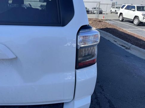 Used 2024 Toyota 4Runner SR5 Premium image 18