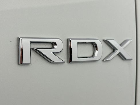 Used 2022 Acura RDX AWD image 9