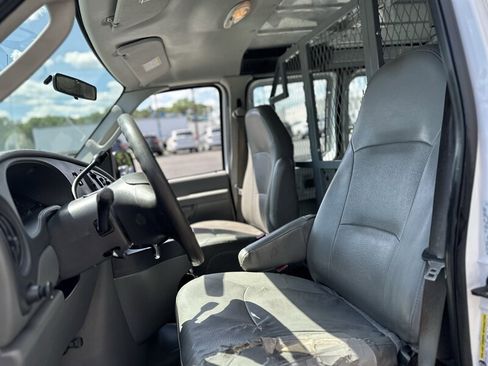 Used 2008 Ford E-150 and Econoline 150 RWD image 10