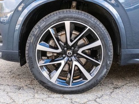 Used 2021 Volvo XC90 T6 Momentum w/ Climate Package image 34