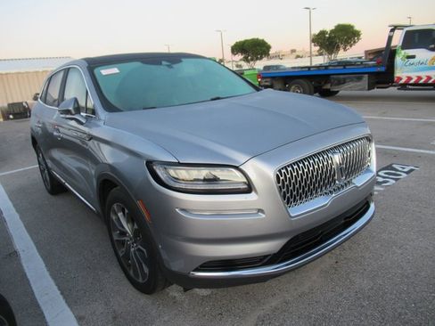 Used 2022 Lincoln Nautilus Reserve w/ Equipment Group 201A image 1