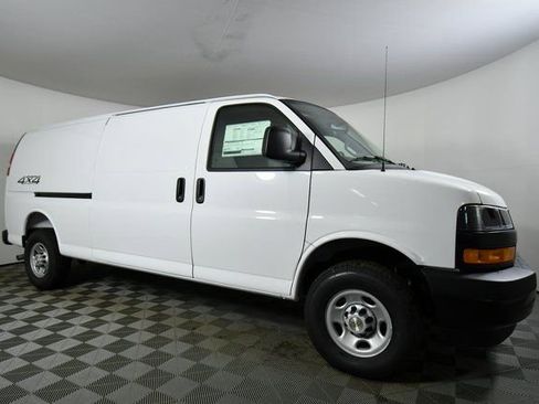 New 2025 Chevrolet Express 3500 Extended w/ Driver Convenience Package image 9