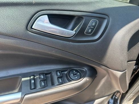 Used 2018 Ford Escape SEL AWD/4WD image 13