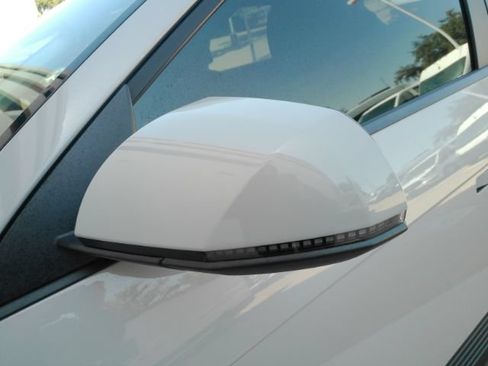 Used 2025 Hyundai Ioniq 5 SE RWD image 17