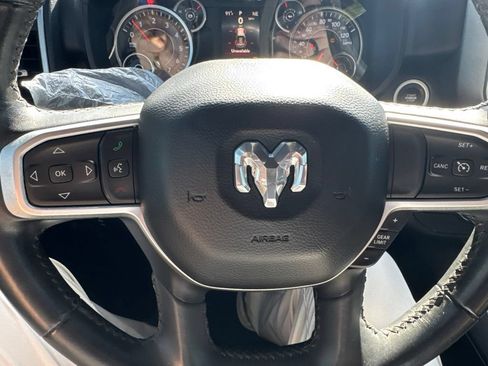 Used 2019 RAM 1500 Big Horn RWD image 17