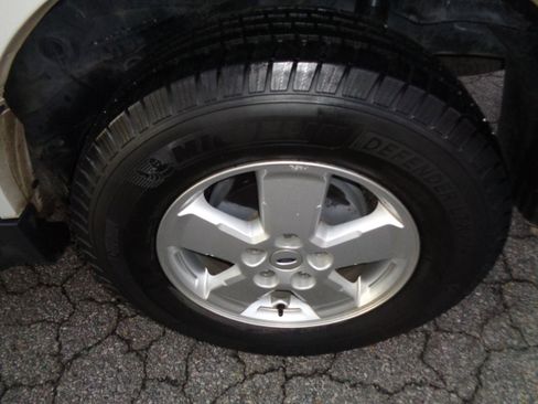 Used 2012 Ford Escape XLT image 51