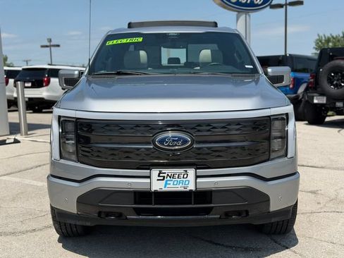 Used 2022 Ford F150 Lightning Platinum AWD/4WD image 2