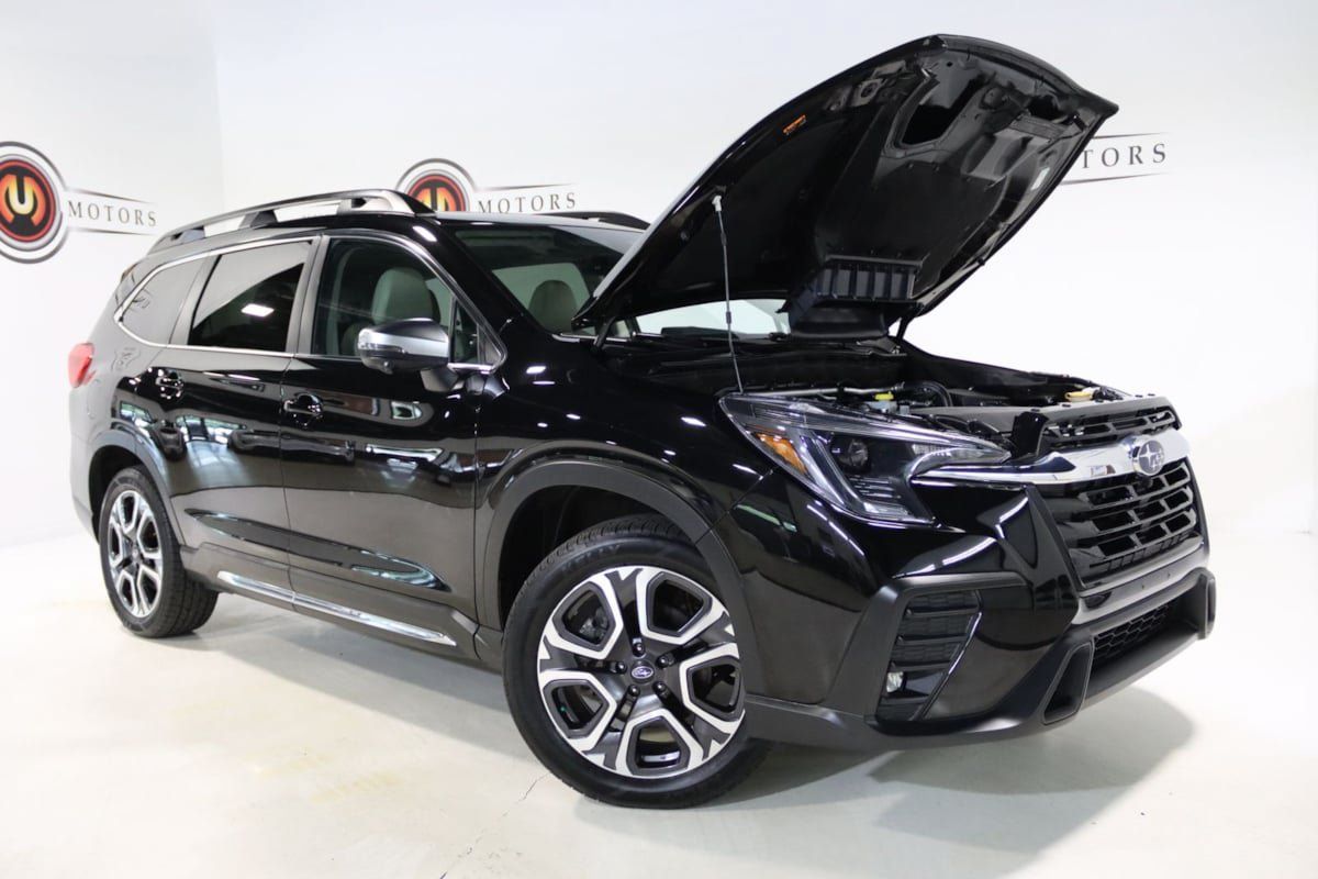 Used 2023 Subaru Ascent Limited w/ Technology Package AWD/4WD image 32
