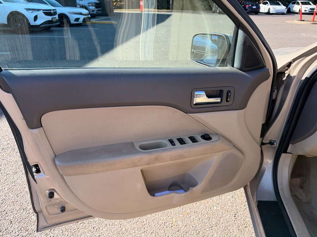 Used 2006 Mercury Milan Premier FWD image 10