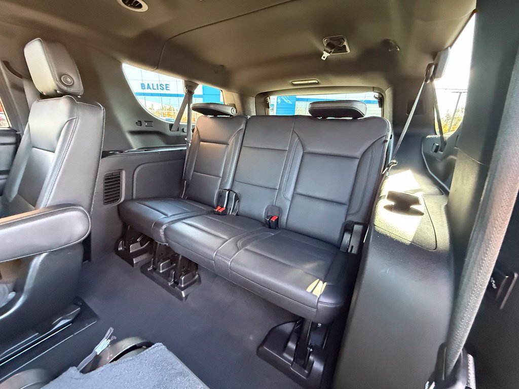 Used 2021 Chevrolet Suburban LT w/ Luxury Package AWD/4WD image 29