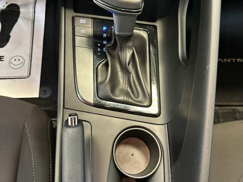 Certified 2025 Hyundai Elantra Sport w/ Cargo Package image 29