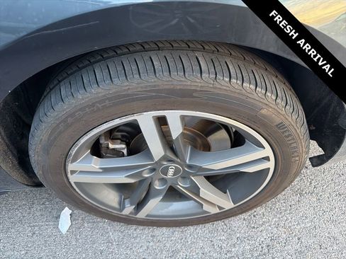 Used 2017 Audi A4 2.0T Premium Plus w/ Premium Plus Package image 14