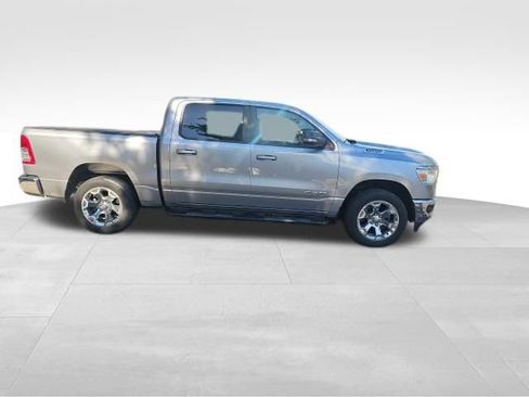 Used 2022 RAM 1500 Big Horn AWD/4WD image 3