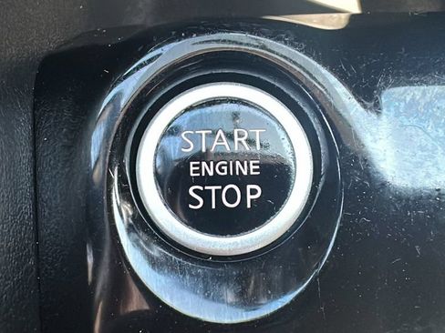 Used 2018 Nissan Kicks SV FWD image 24
