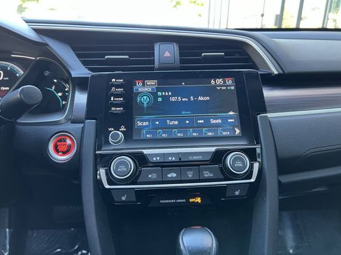 Used 2020 Honda Civic EX image 15
