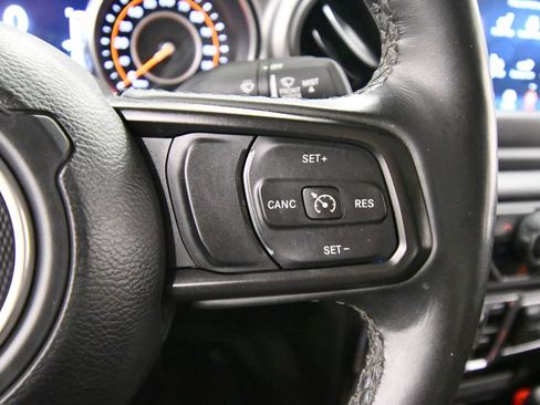 Used 2022 Jeep Gladiator Sport AWD/4WD image 21
