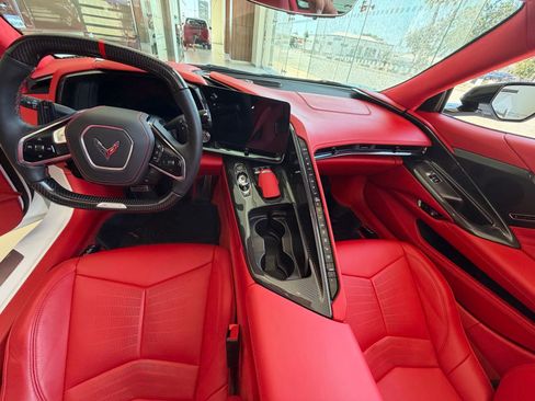 Used 2023 Chevrolet Corvette Z06 w/ Z07 Performance Package image 9