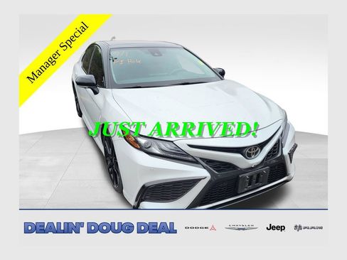 Used 2021 Toyota Camry XSE w/ Navigation Package FWD image 1