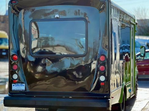 Used 2018 Ford Transit 350 T-350 DRW 156 WB 10360 GVWR w/ Shuttle Bus Prep Package image 5