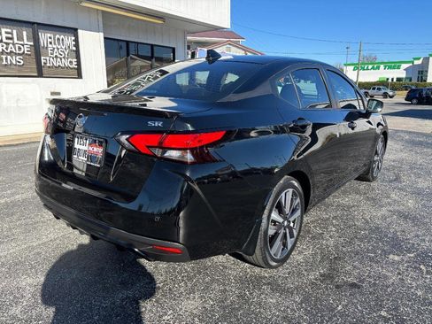Used 2021 Nissan Versa SR w/ Convenience Package image 6