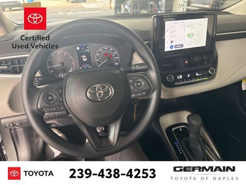 Used 2025 Toyota Corolla LE image 14