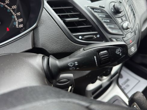 Used 2015 Ford Fiesta SE FWD image 18