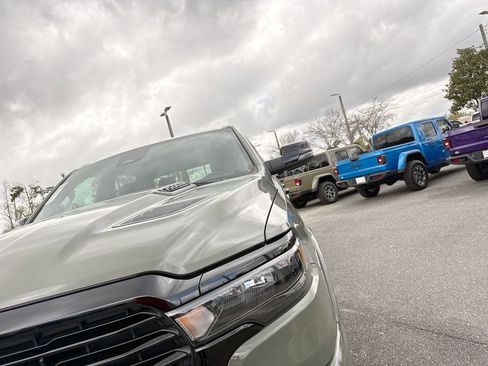 New 2026 RAM 1500 Laramie AWD/4WD image 9