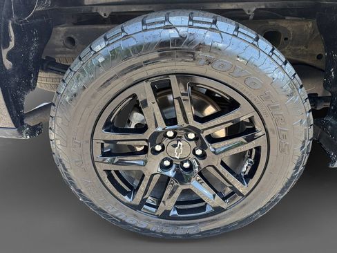 Used 2022 Chevrolet Silverado 1500 RST w/ Max Trailering Package AWD/4WD image 10