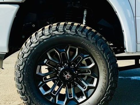 New 2025 RAM 2500 Big Horn AWD/4WD image 12