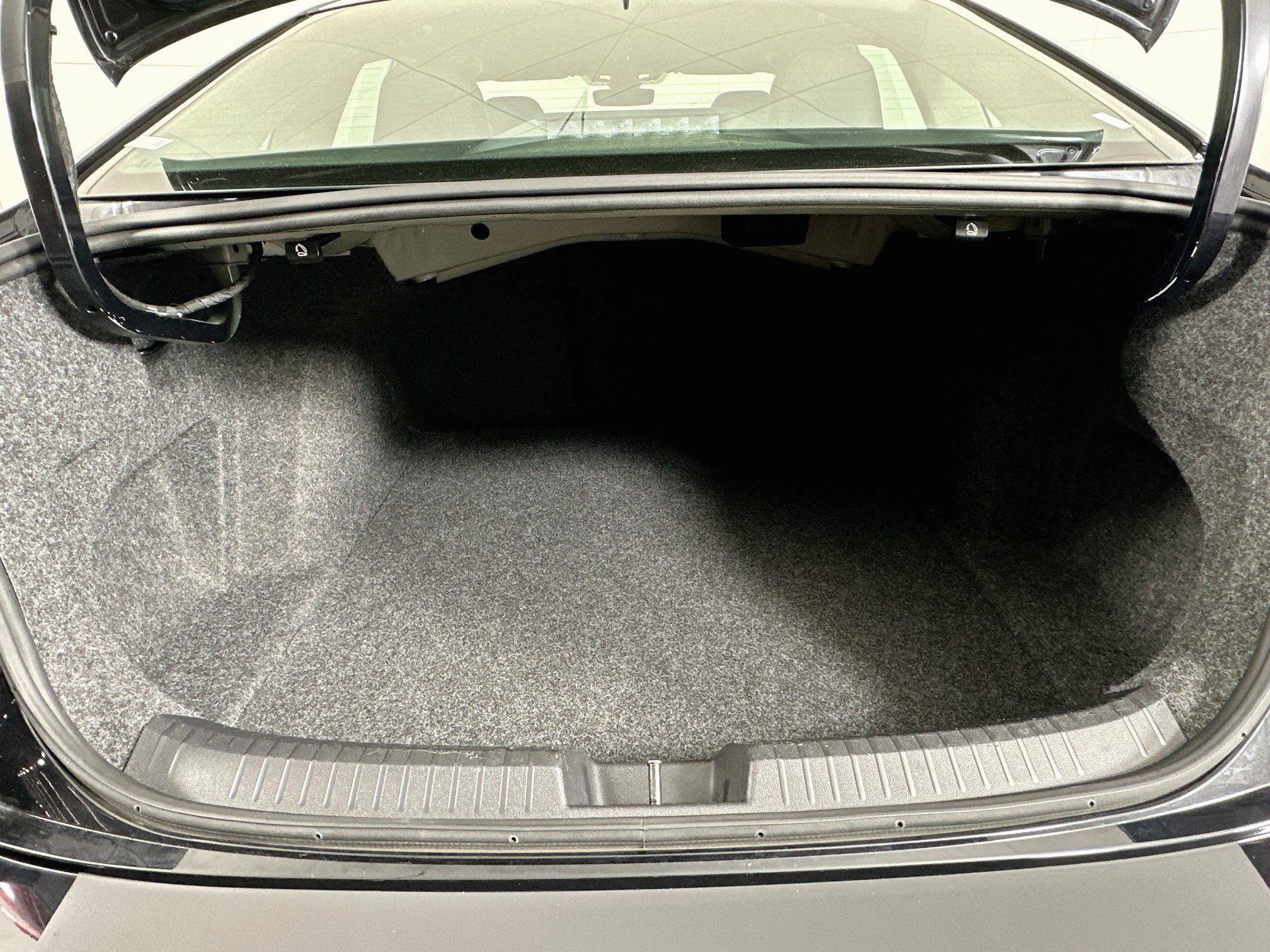 Used 2024 Volkswagen Jetta SE FWD image 27