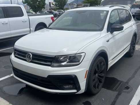 Used 2020 Volkswagen Tiguan SE R-Line AWD/4WD image 1