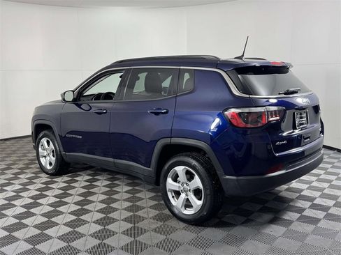 Used 2019 Jeep Compass Latitude w/ Cold Weather Group image 8