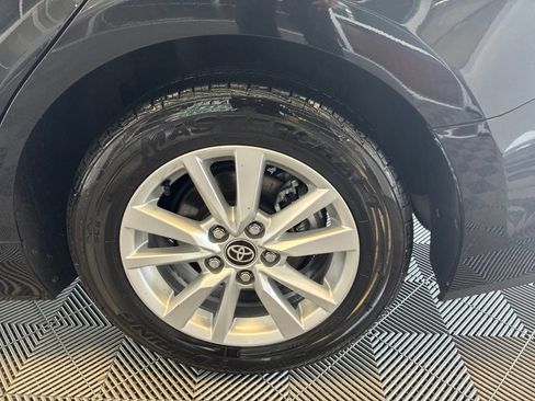 Used 2025 Toyota Camry LE FWD image 9