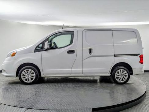 Used 2020 Nissan NV200 SV image 3